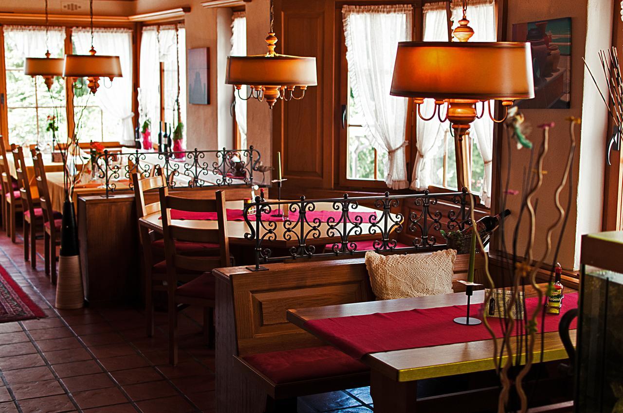 Hotel Restaurant Loewen Sirnach Exterior photo